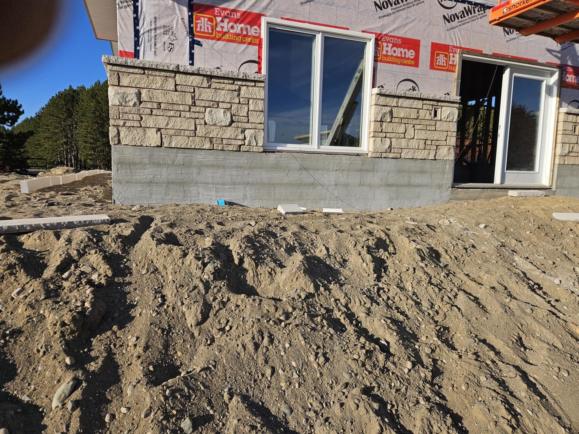 Stone veneer window detail, A1 Creative Masonry